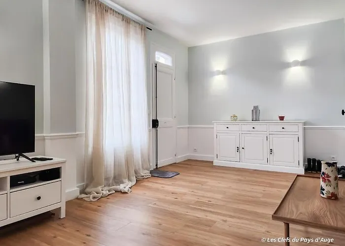 Belle Maison De Ville, 7 Couchages, Nyaraló Deauville