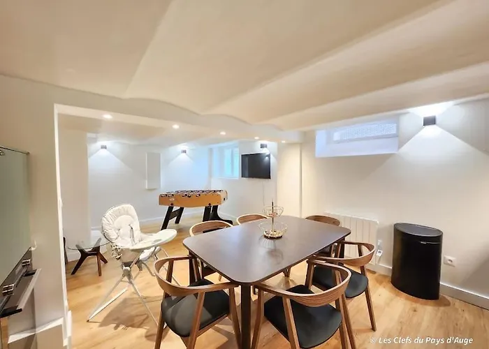 Belle Maison De Ville, 7 Couchages, Holiday home