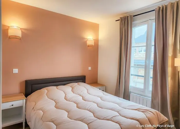 Holiday home Belle Maison De Ville, 7 Couchages, *